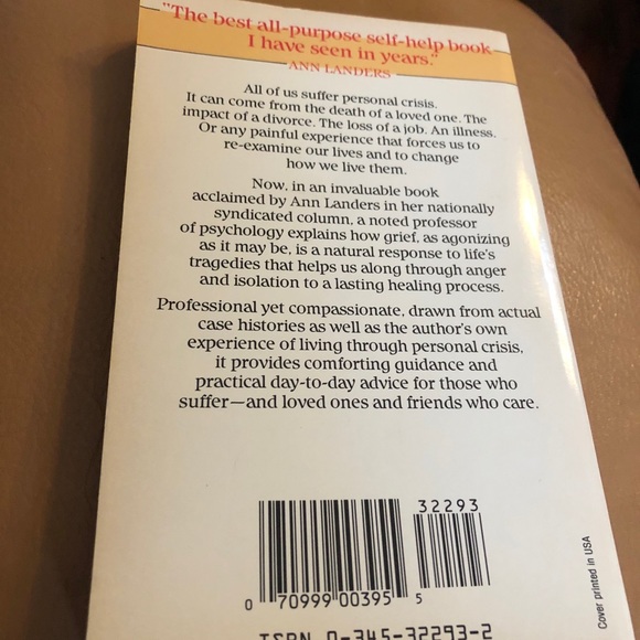 📚Living Through Personal Crisis Ann Kaiser Sterns - Picture 3 of 3